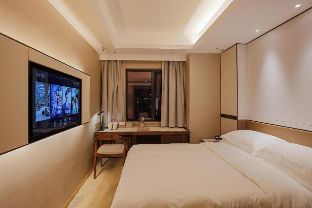 Sunshine Hotel 4*