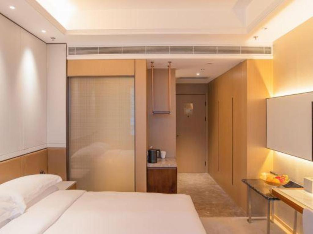 Sunshine Hotel 4*